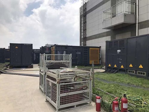 梁园除了定期检查，还有哪些方法可以及时发现接触式转速表探头的磨损？